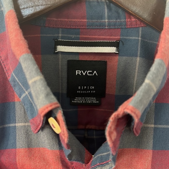 rvca button down - Picture 2 of 4